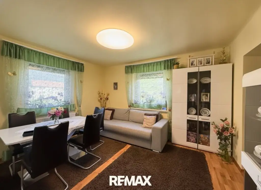 Frisch renoviert! Helle 3-Zimmer-Wohnung mit neuem Bad, neuer Elektrik, moderner Küche & Grünblick in Kapfenberg