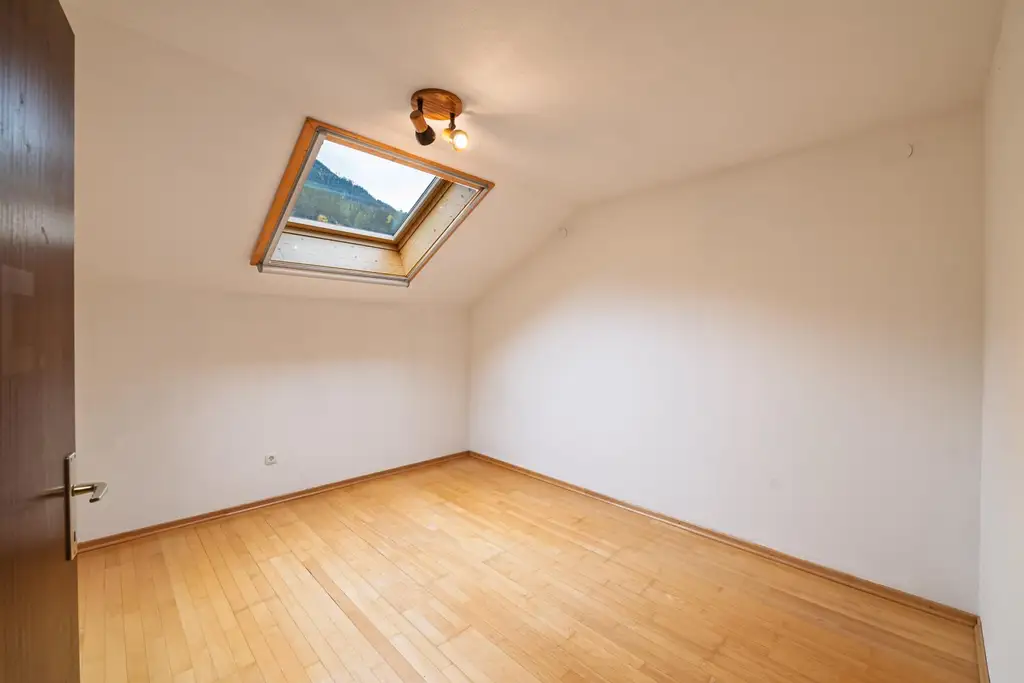 NEU! Perfekt für Familien - 4 Zimmer Wohnung mit toller Raumaufteilung in Schwaz