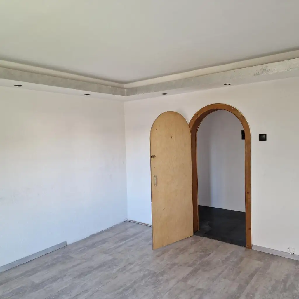 Gut aufgeteilte 2-Zimmer-Wohnung mit Badewanne