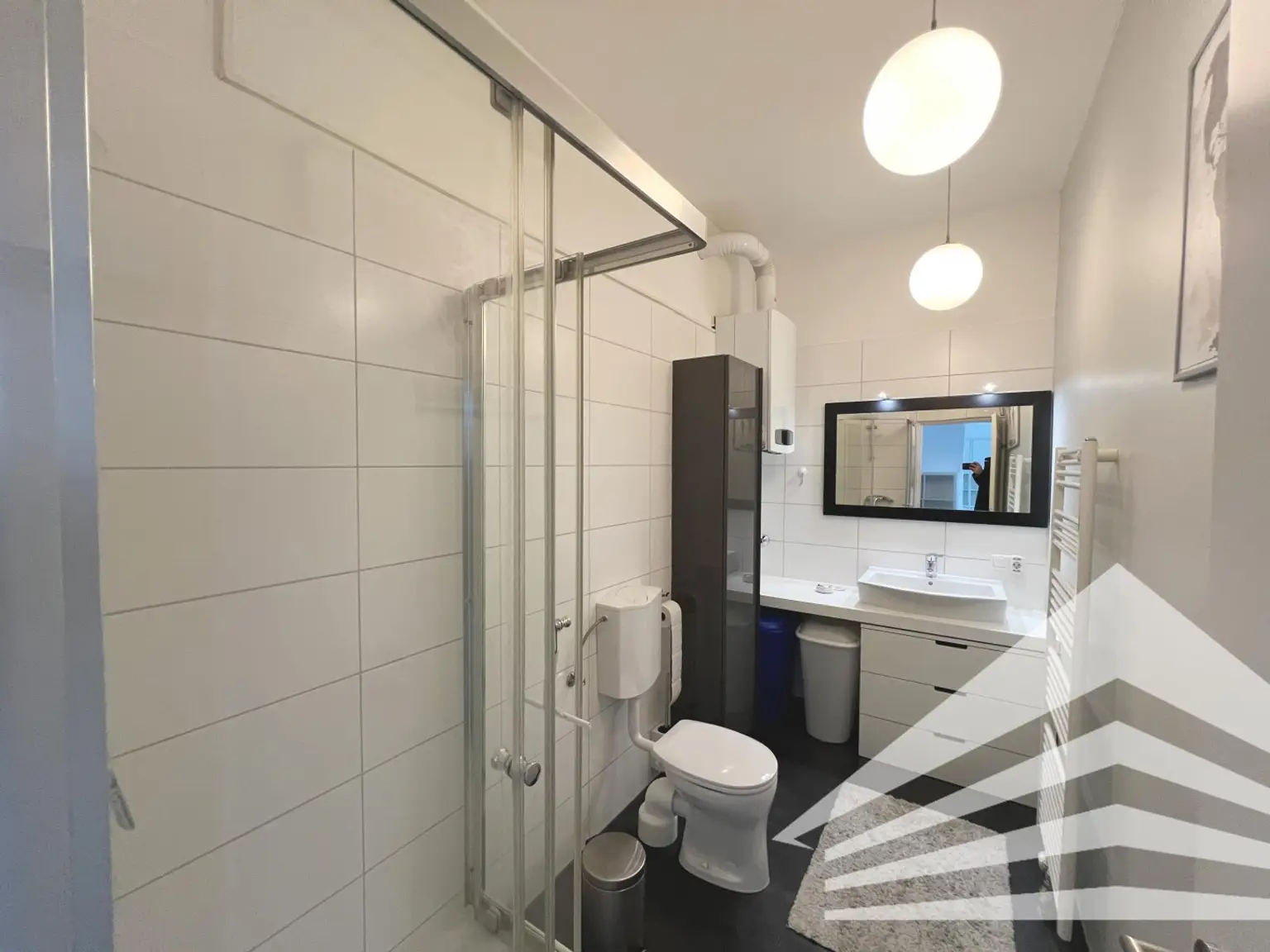 Badezimmer inkl. Dusche und WC