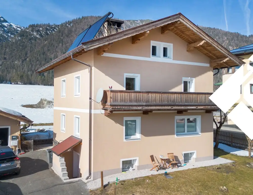 Baugrundstück für Wohnanlage am Fuße der Kitzbüheler Alpen zu kaufen.