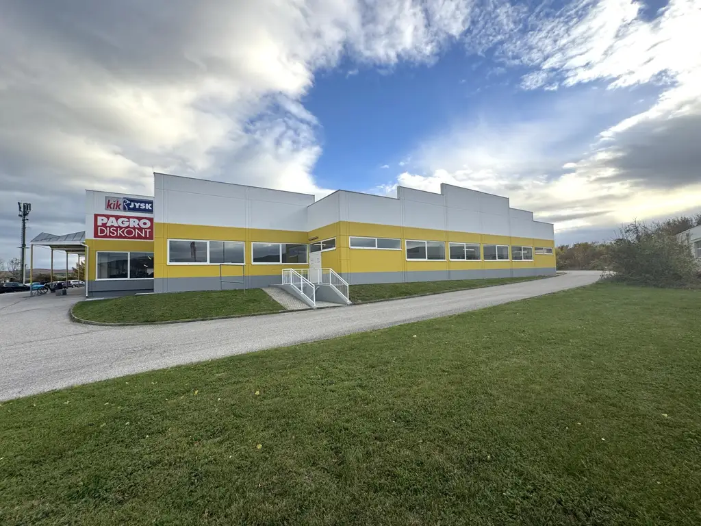 Hochfrequentierte Gewerbeimmobilie-ehemalige Forstinger-Filiale in Top-Lage