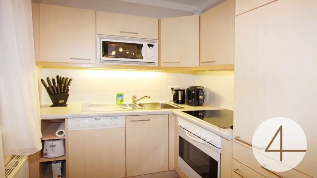 Ruhelage – 6 Min zur U4 – Top Infrastruktur – Anleger & Eigennutzer – Tiefgaragen Stellplatz