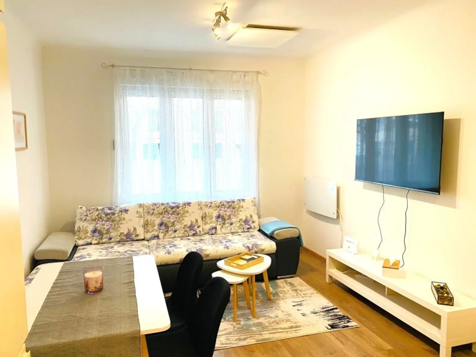 ENTZÜCKENDE 2 - ZIMMERWOHNUNG IN TOP LAGE!
