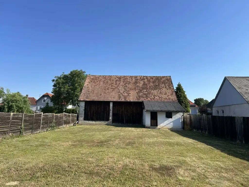 +++ Charmantes Bauernhaus mit großzügigen Nebengebäuden und großem Garten in Kleinwarasdorf! +++