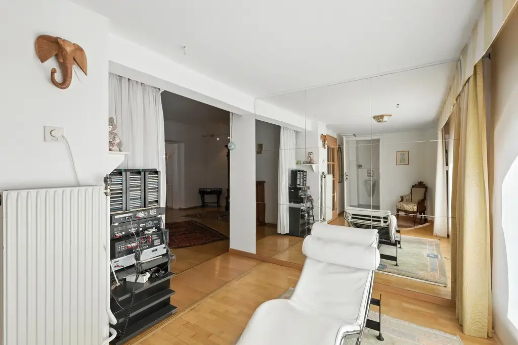 EINZIGARTIGE STILALTBAU-RESIDENZ IM HERZEN DER KREMSER ALTSTADT!