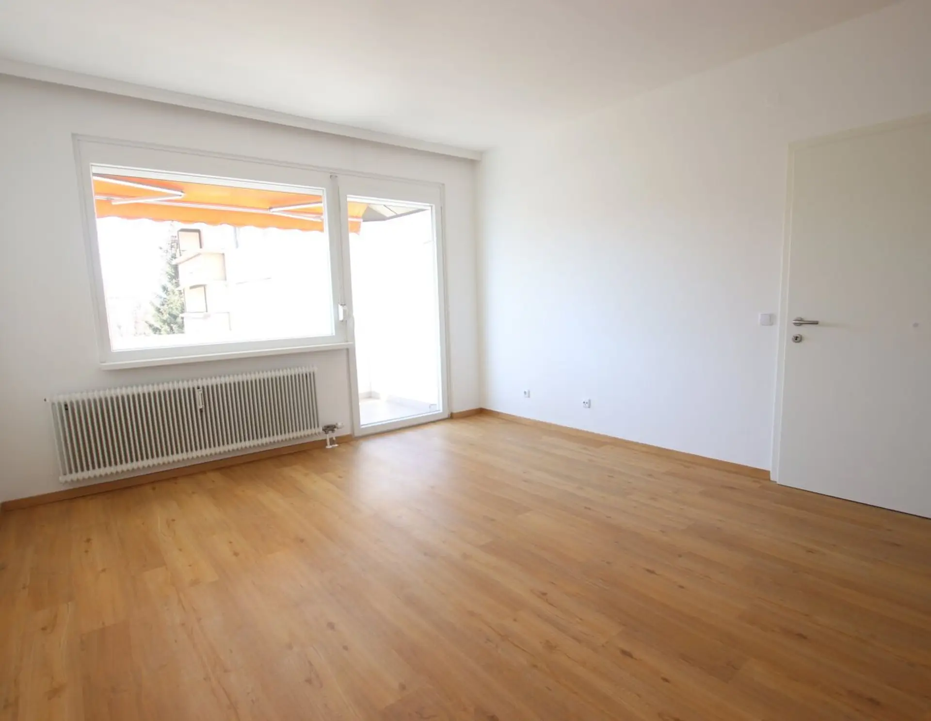 Schöne Sanierte 2 Zimmer Wohnung mit Loggia in Waidmannsdorf - Lodengasse