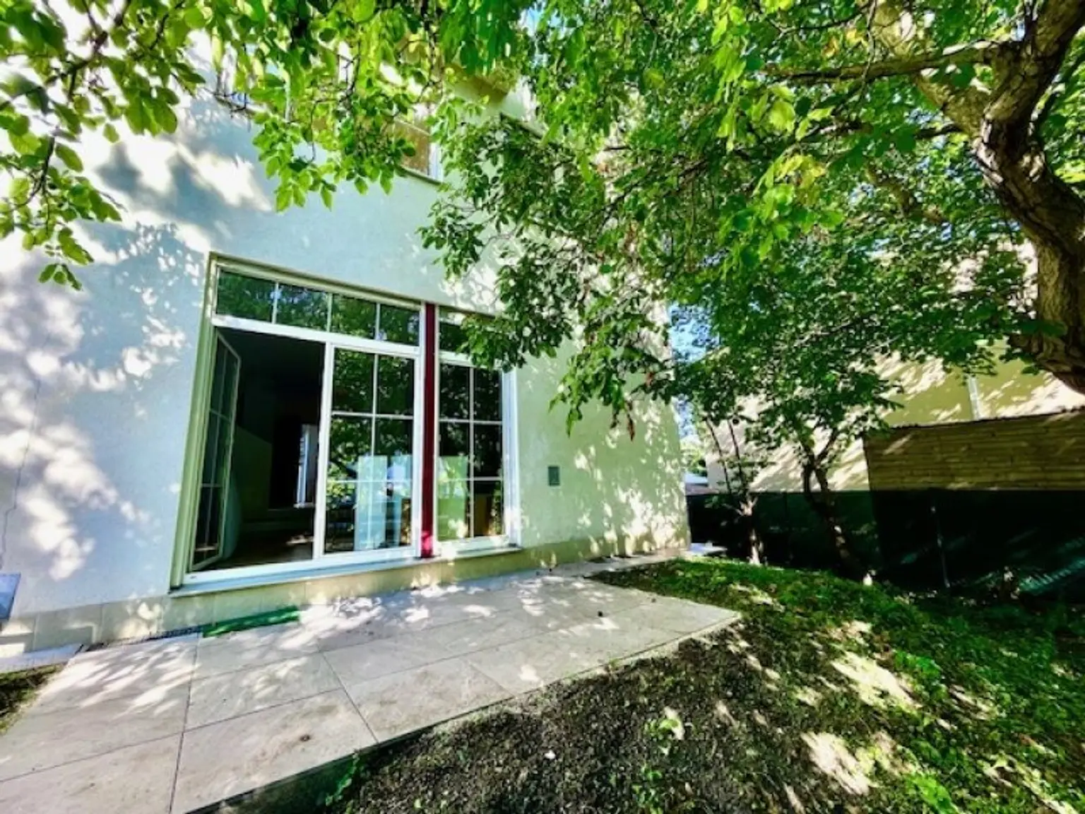 MIETOBJEKT- Wunderschönes Doppel-Haus mit herrlichen Terrassen & Garten - BRUCKHAUFEN -Nähe Donauturm - Uno- City!