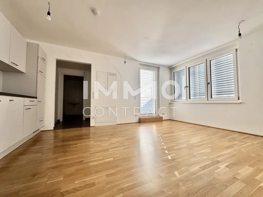 Sonnige 2-Zimmer-Dachgeschosswohnung mit riesiger Terrasse und perfekter Raumausnutzung