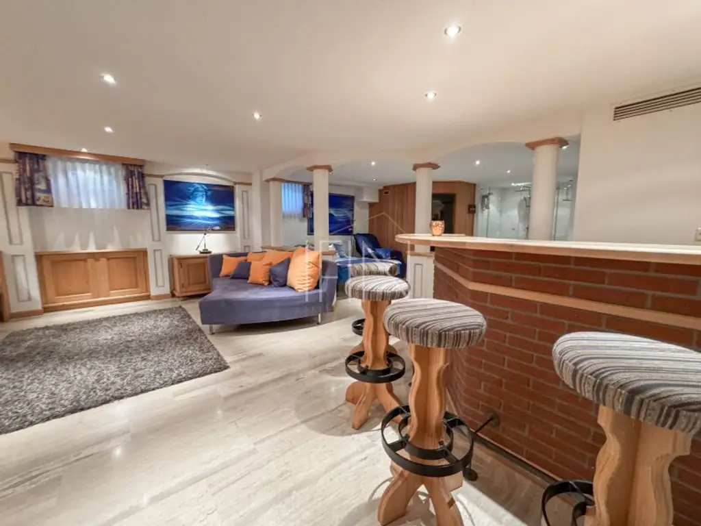 Einfamilienhaus mit Pool, Wellness & großem Garten in Hennersdorf