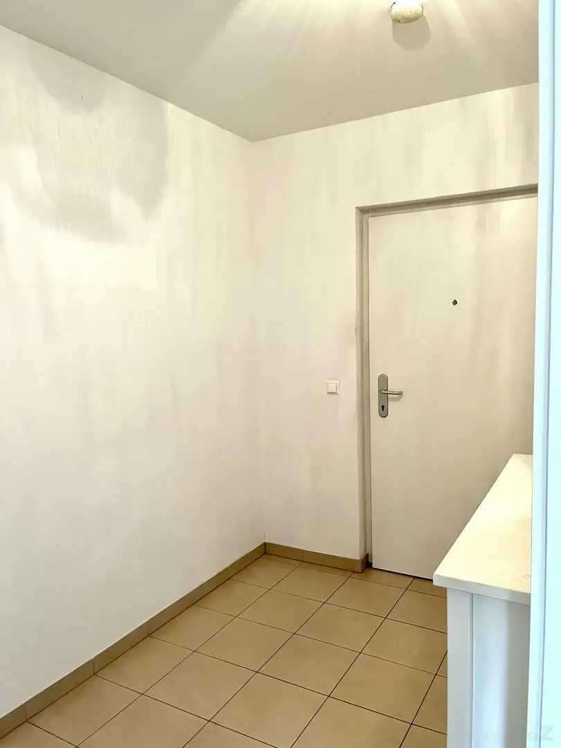 ruhige, helle und freundliche 3 Zimmer Wohnung mit Großbalkon vermietet bis 1.3.2027 dz. rund  3,3 % Rendite