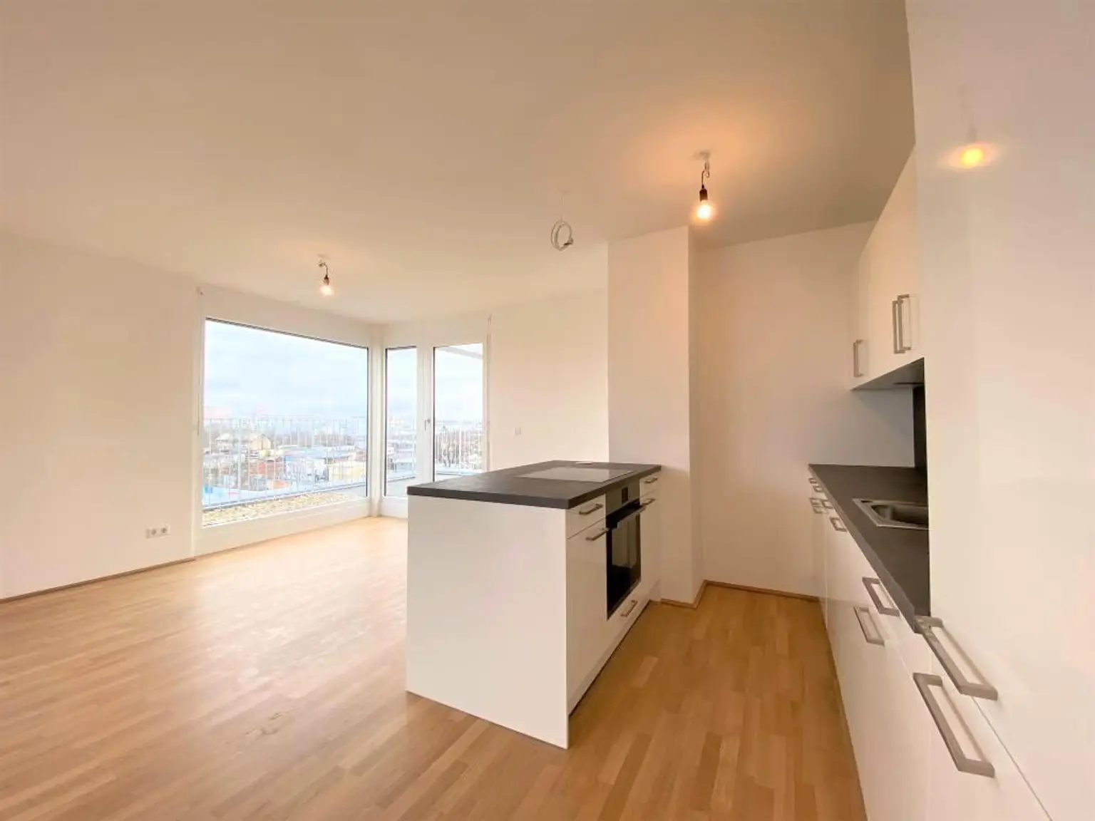 Ihr Penthouse – mit 90m² Terrassenfläche und Direktlift in die Wohnung!!