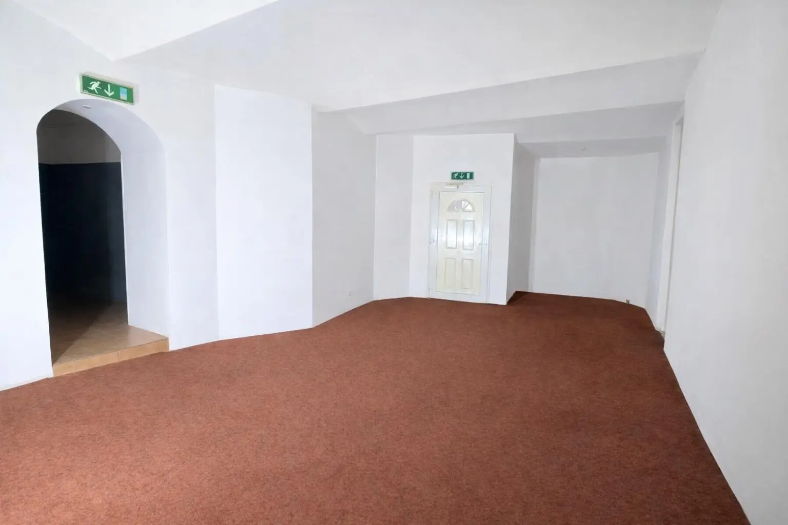 01 Geschäftslokal in 1140 Wien