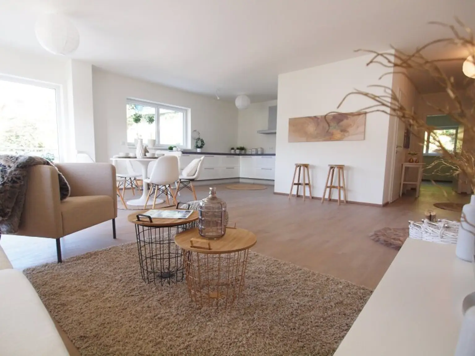 HELLE 3-ZIMMERWOHNUNG NAHE ISTA. CHARMANTE FAMILIENWOHNUNG MIT TERRASSE UND AUTOSTELLPLATZ IN MARIA GUGGING.