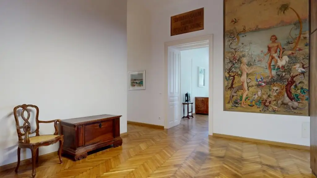 Wunderschöne großzügige 5-Zi-Altbauwohnung mit Grünblick im 3.Bezirk zu kaufen