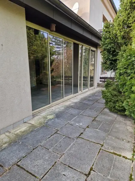 VIEL PLATZ FÜR KINDER+HUNDE+KATZEN!