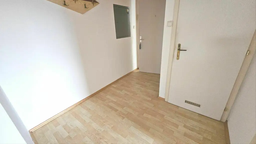 **Sonniges Raumwunder mit Loggia und Parkplatz**