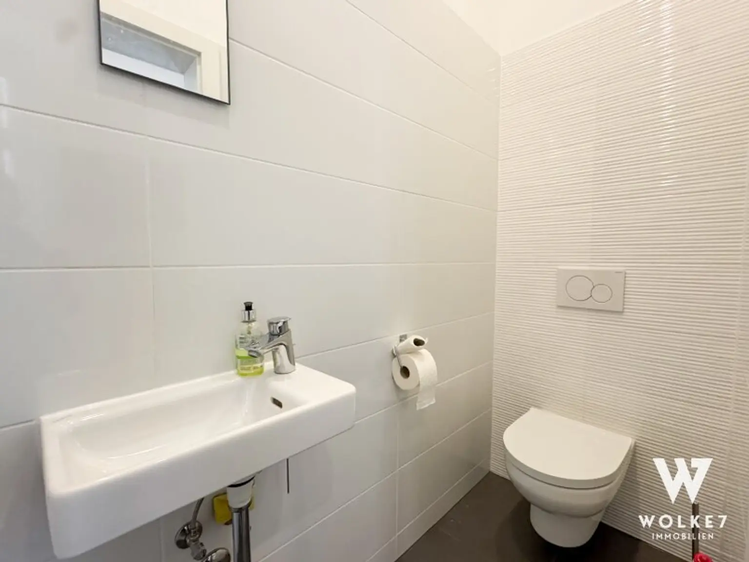 Modernes Wohnen mit eigener Garten-Terrasse – top-sanierte 2-Zimmer-Wohnung in 1150 Wien I Nähe Westbahnhof / Mariahilferstraße