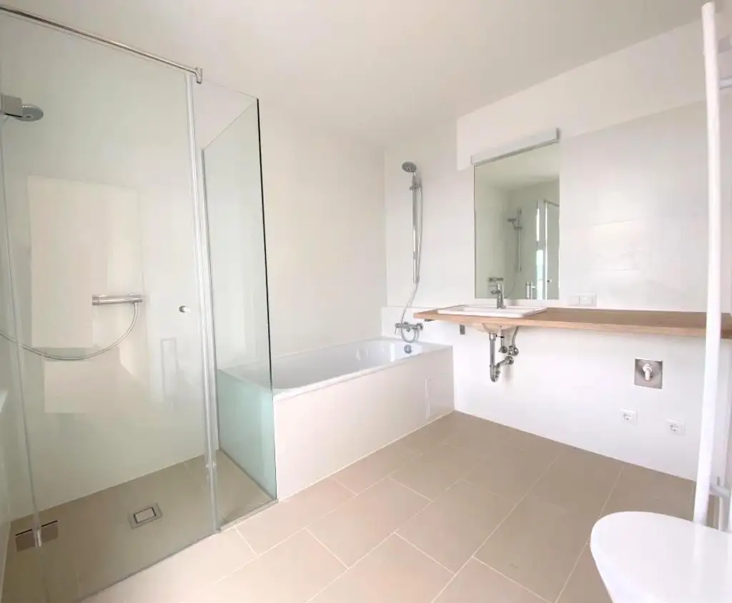 Ihr Penthouse – mit 90m² Terrassenfläche und Direktlift in die Wohnung!!