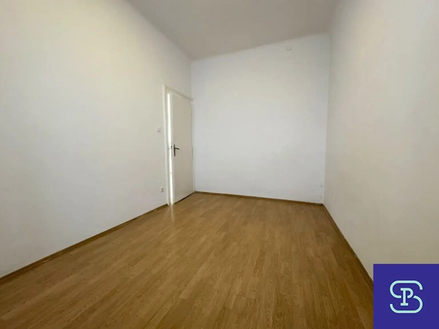 Provisionsfrei: Klassischer 80m² Altbau mit 3 Zimmern und Einbauküche - 1090 Wien