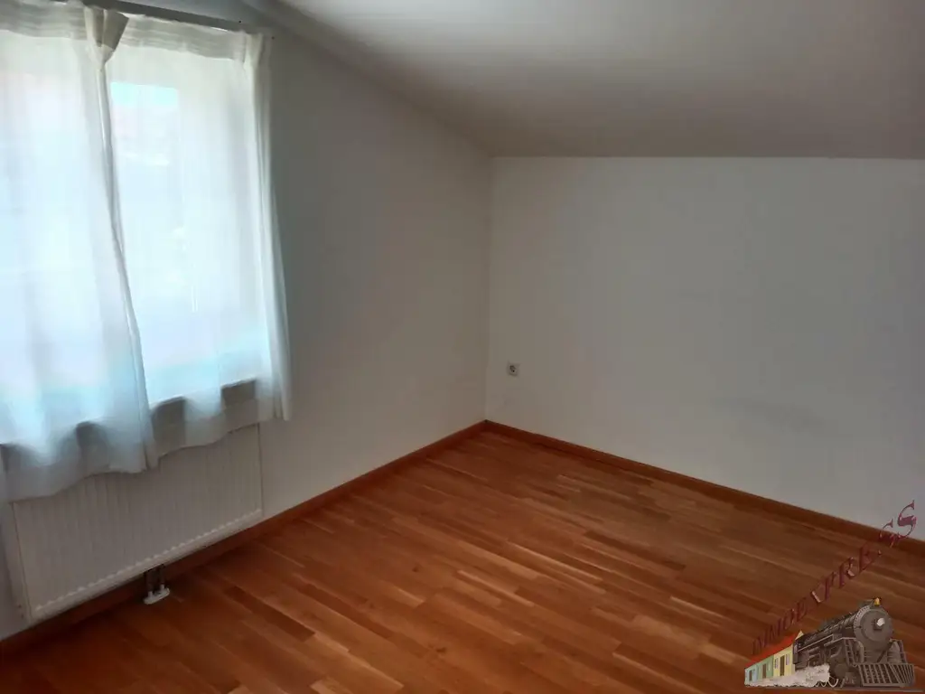 1230 Wien, Atzgersdorf,traumhaftes Miethaus, Südterrasse, 300m² Garten und  Balkon