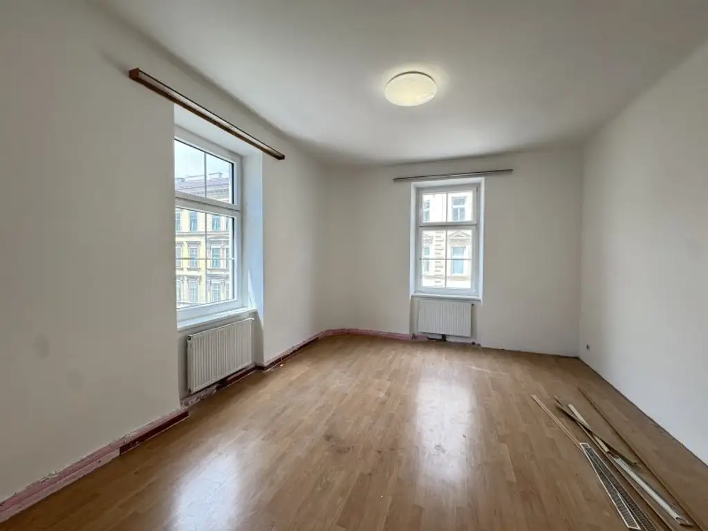 *Zentral gelegene 2-Zimmer-Wohnung in Margareten – Ideal zum Sanieren und Gestalten!*