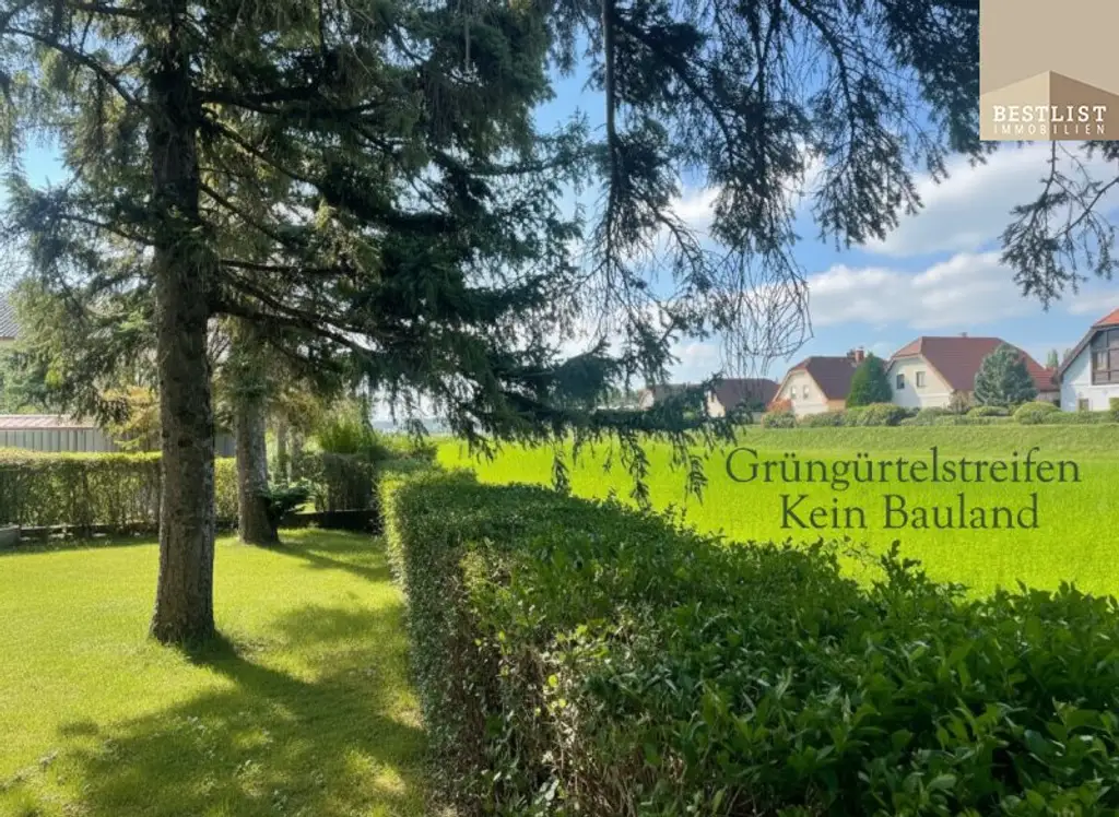 7 Zimmer Haus in Gainfarn - innen mit Renovierungsbedarf