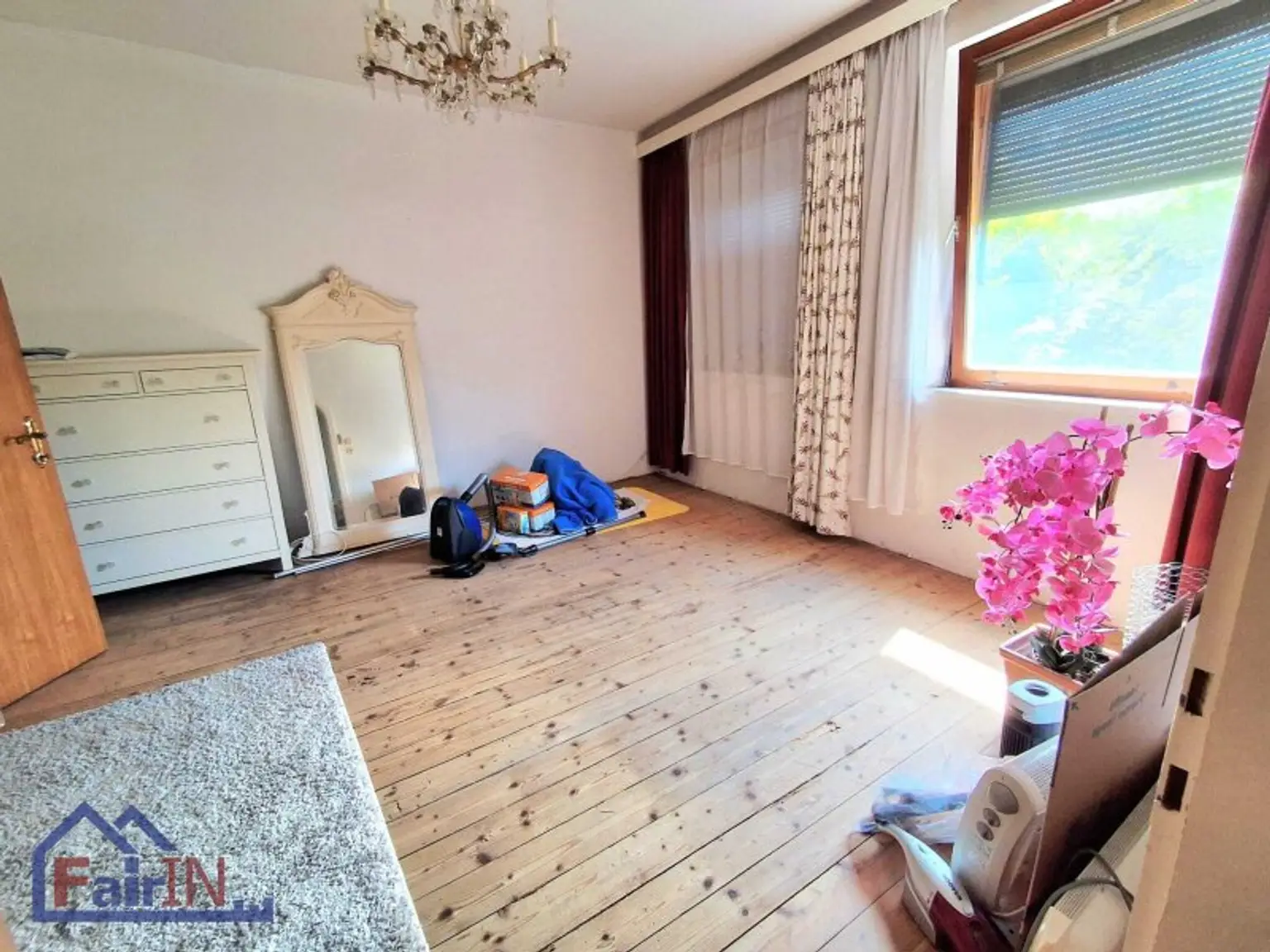 Renovierungsbedürftiges Reihenhaus in Klosterneuburg – Machen Sie etwas schönes daraus!