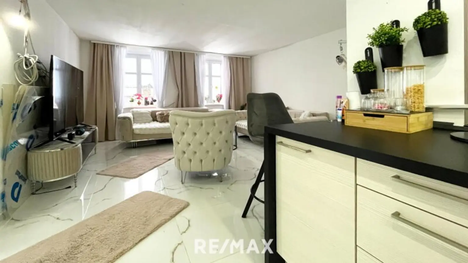 Wohnzimmer und Küche