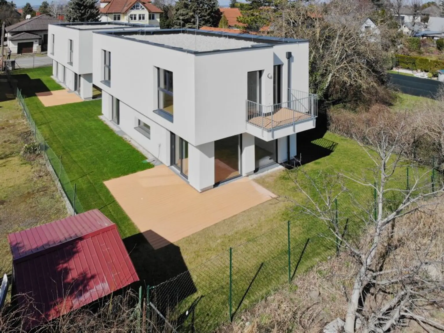 EINFAMILIENHAUS IN RUHELAGE | Ziegelhaus | großzügig, hell & hochwertig ausgestattet | mit Garten & Stellplatz