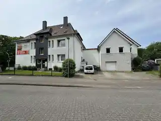 Straßenansicht
