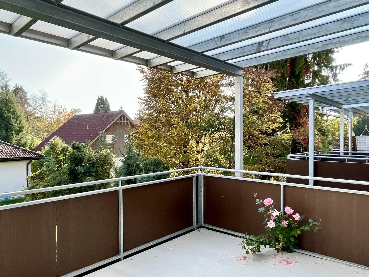 ruhige, helle und freundliche 3 Zimmer Wohnung mit Großbalkon vermietet bis 1.3.2027 dz. rund  3,3 % Rendite