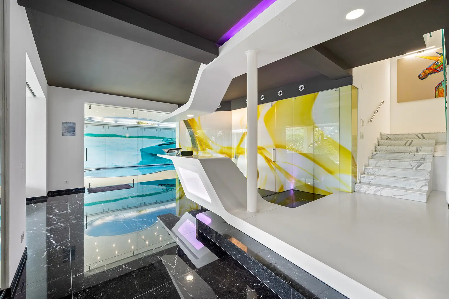 Außergewöhnlich futuristische Architektur mit "WOW"-Effekt und Indoor Pool in Liesing – The White Pearl