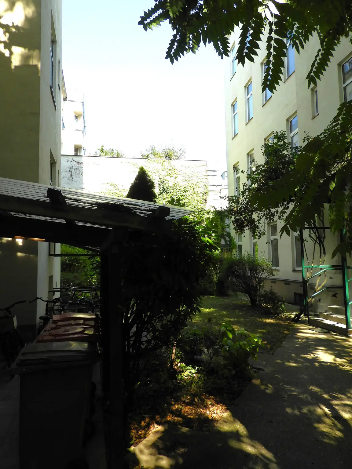 Innenehof01