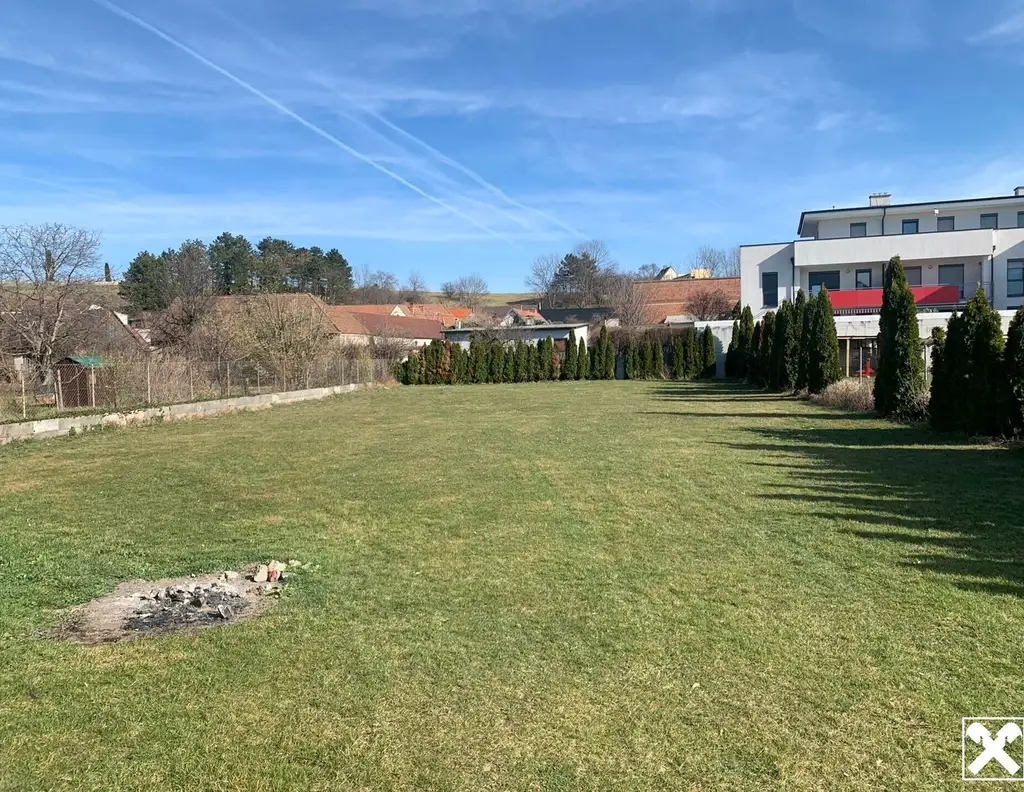 Tolles Baugrundstück mit Einfamilienhaus! Perfekt für Bauträger!