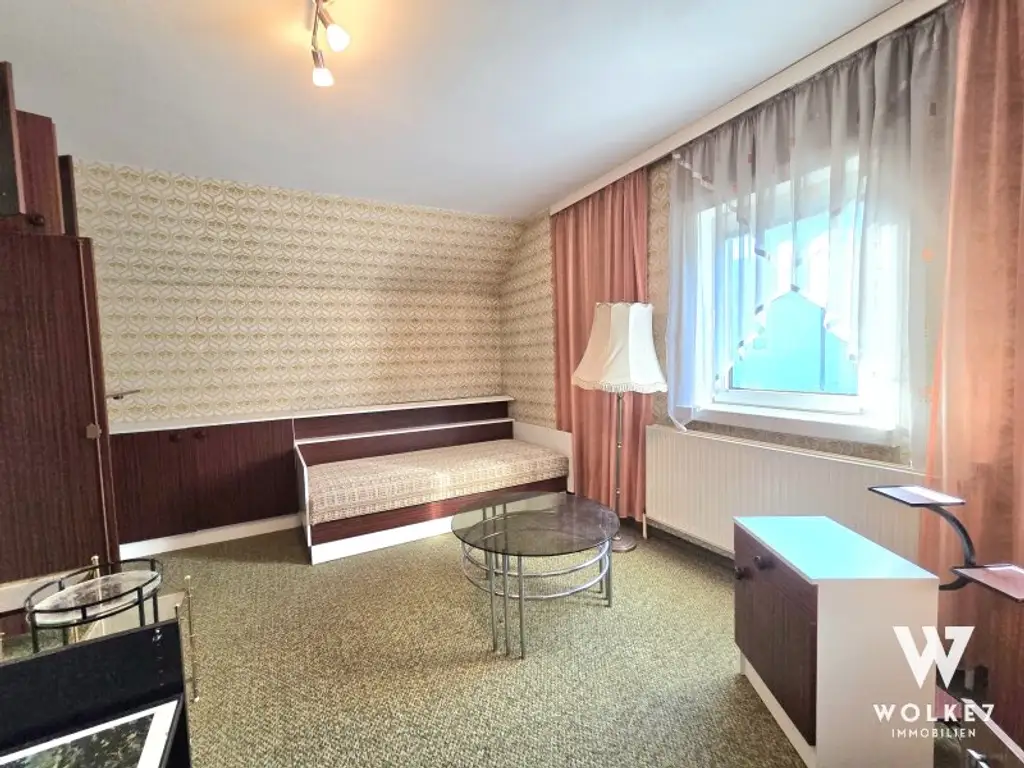 +++TOP-LAGE+++ in Leobendorf | Sanierungshaus | ca. 178 m2 Nutzfläche | Garage | Garten | Fernblick | 40% Bebauung möglich BK I,II