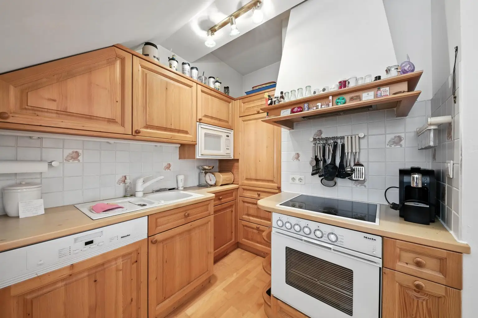 EINZIGARTIGE STILALTBAU-RESIDENZ IM HERZEN DER KREMSER ALTSTADT!