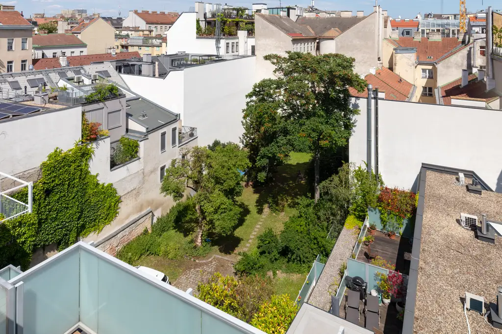 Karmelitermarkt - Penthouse mit Pool und Parkblick