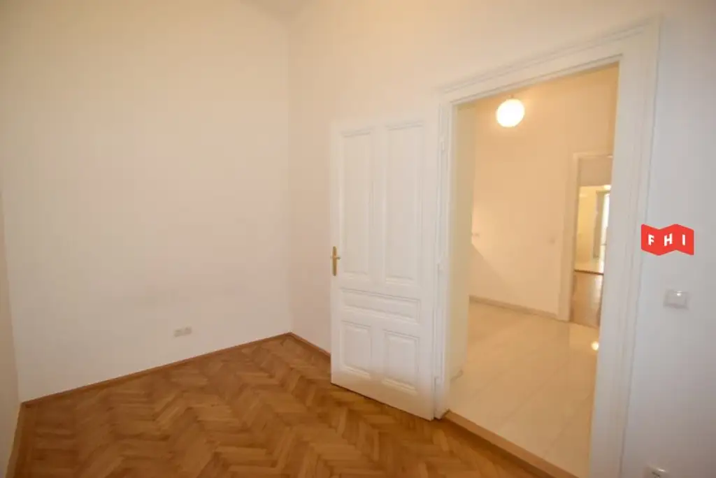 Unbefristete 4 Zimmer Stilaltbauwohnung Nähe Lycèe Francais & Palais Liechtenstein