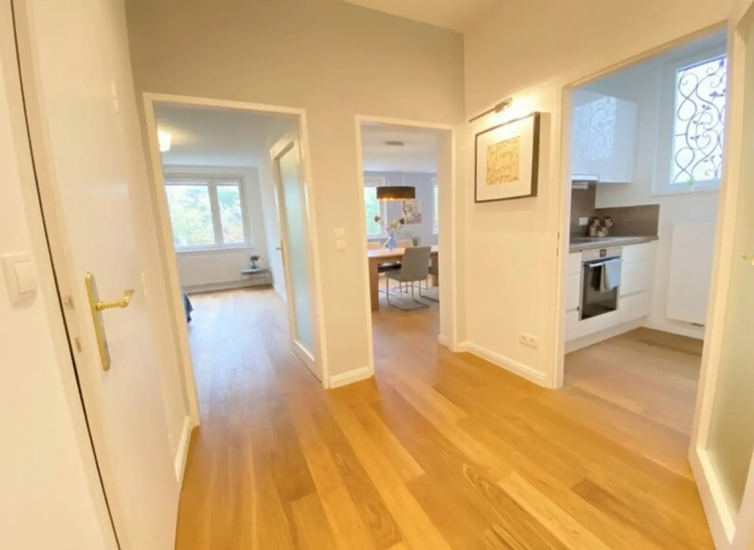 2,5 Zimmer Wohnung mit Kamin und Grünblick