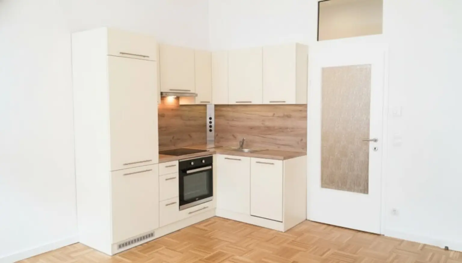 Sanierte helle Altbauwohnung - nähe U4 Hütteldorferstraße