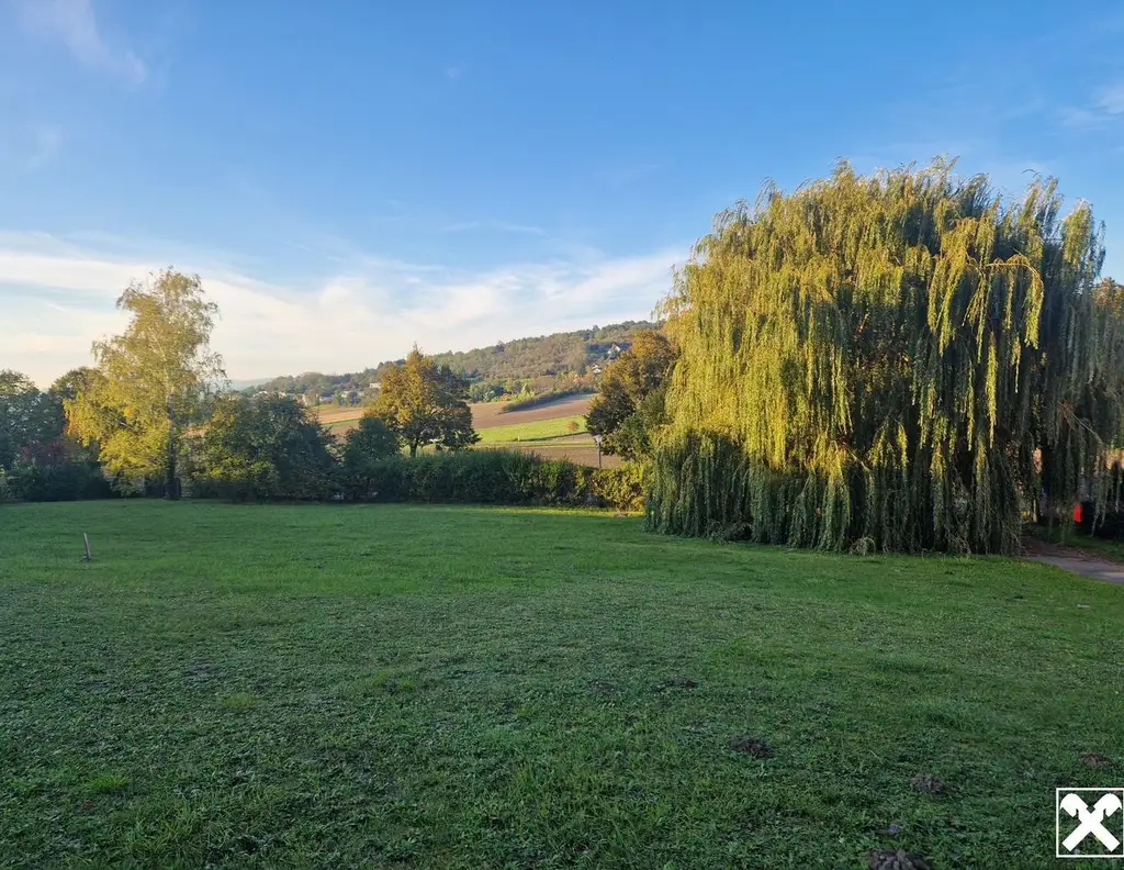 EIN TRAUM WIRD REALITÄT: AUSSERGEWÖHNLICHES BAUGRUNDSTÜCK IN HAGENBRUNN MIT FREIEM AUSBLICK IN TOLLER, RUHIGER WOHNLAGE