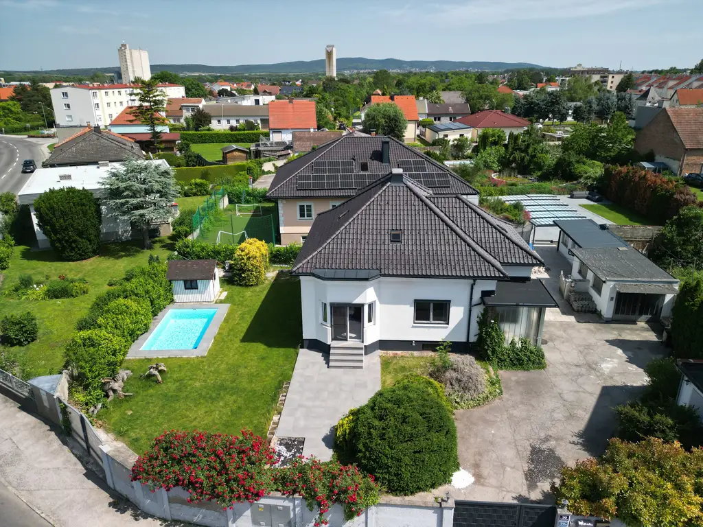 ** Haus statt Hälfte – Ihr Rückzugsort mit Pool & Garten **