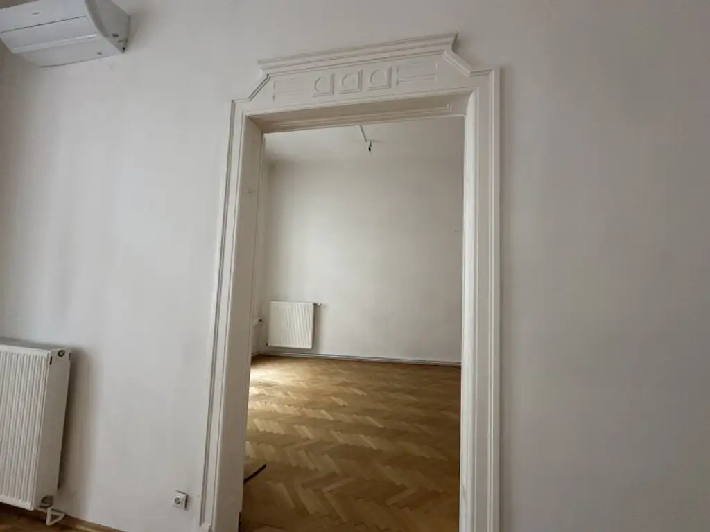 Büro nähe Karlskirche ab SOFORT