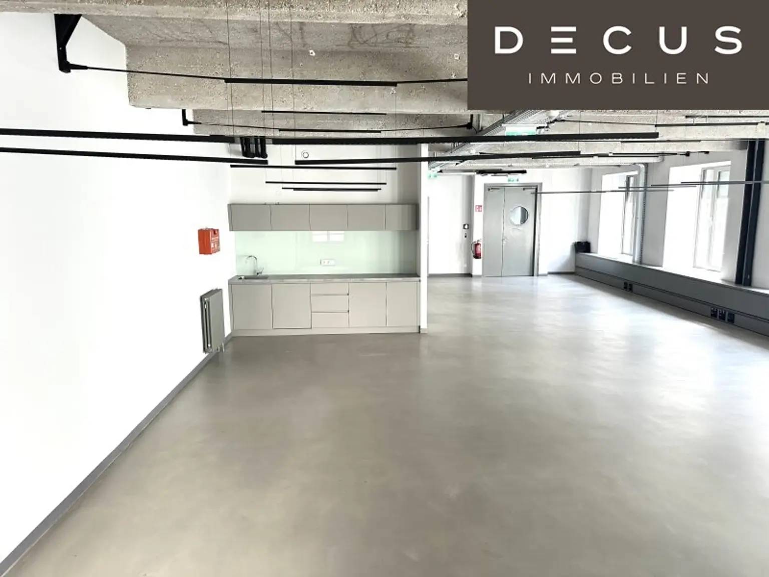 + + + FABRICATUR + + + stylisches Loft-Büro GEKÜHLT + + + 2 Räume + + +