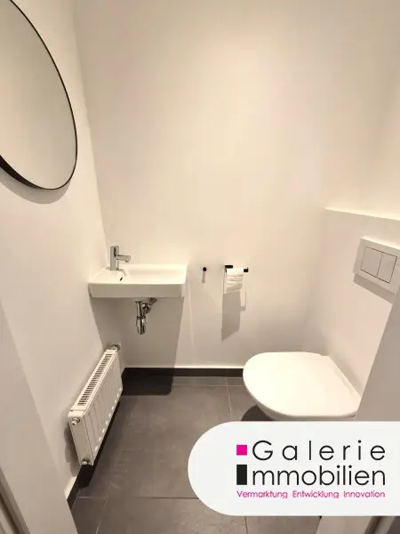 Separate Toilette