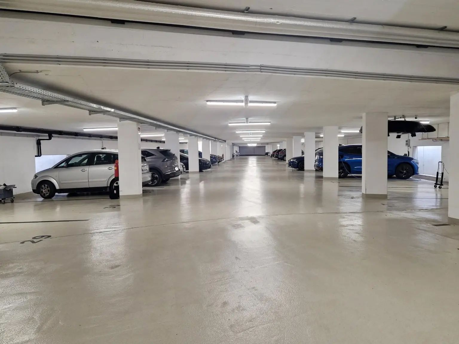 Moderne 2-Zimmer-Wohnung mit XL-Balkon und Tiefgarage in Graz-St. Peter beim ORF Park