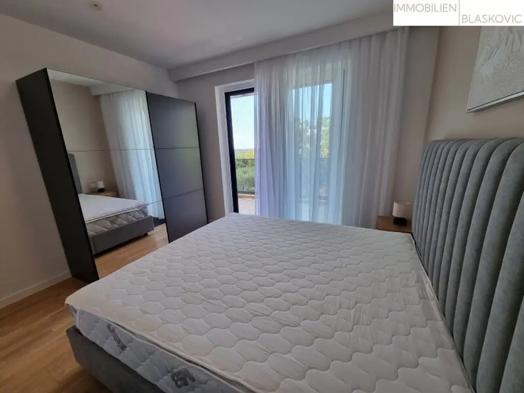Maisonette-Wohnung mit Swimmingpool
