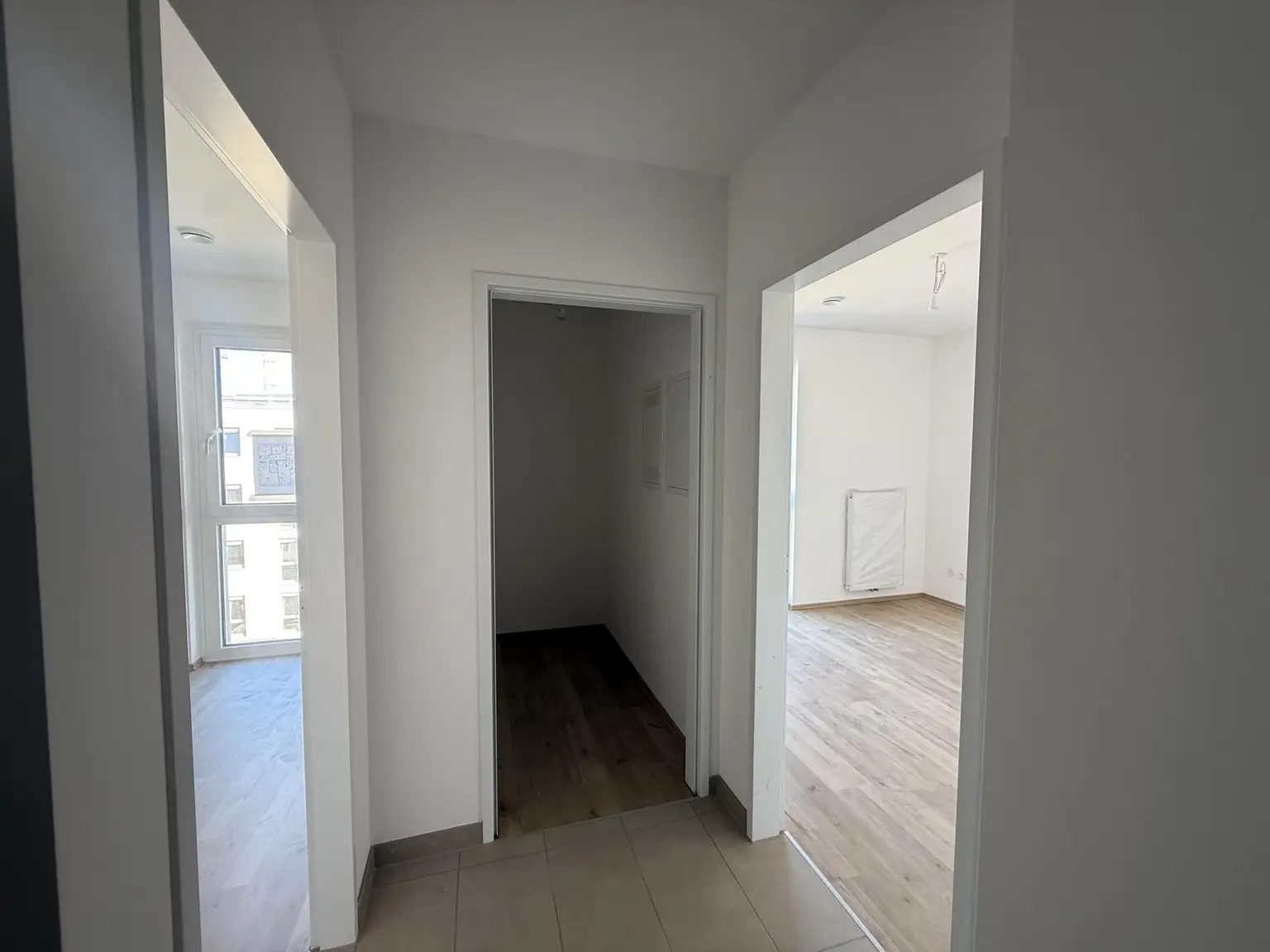 Haus_1_Top_16_Eingangsbereich