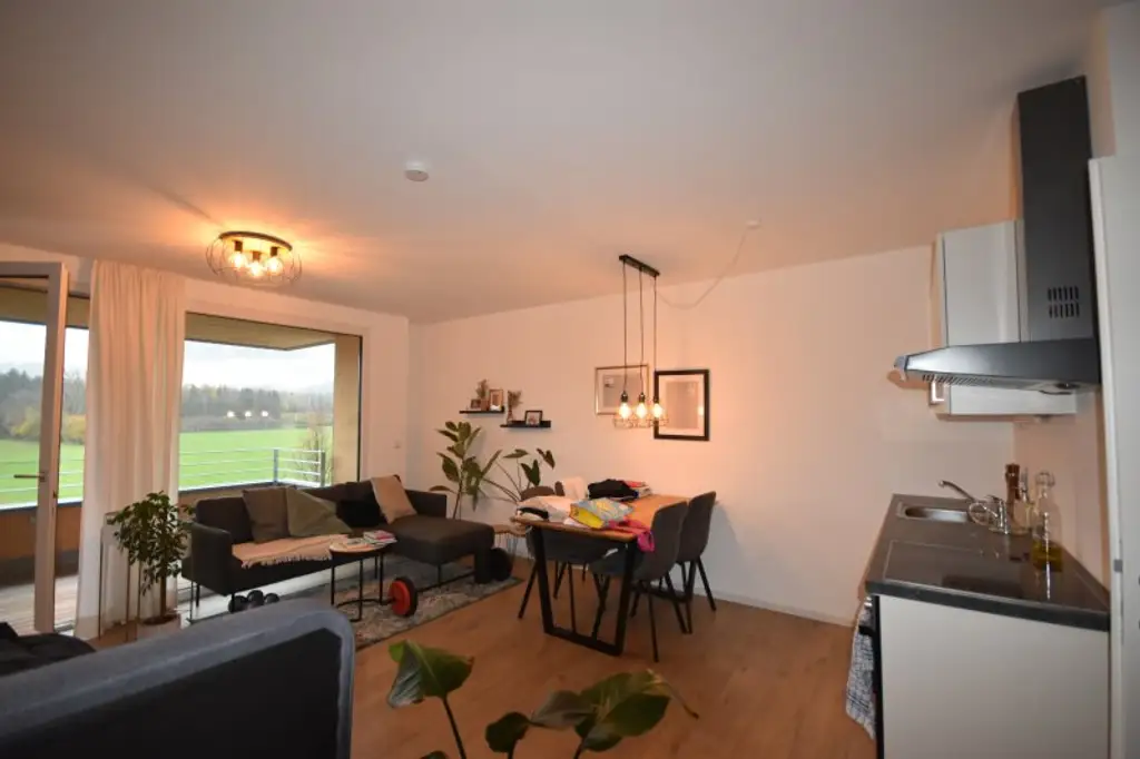 "GRÖDIG - Modernes und geräumiges Appartement mit großer Loggia und Bergblick"